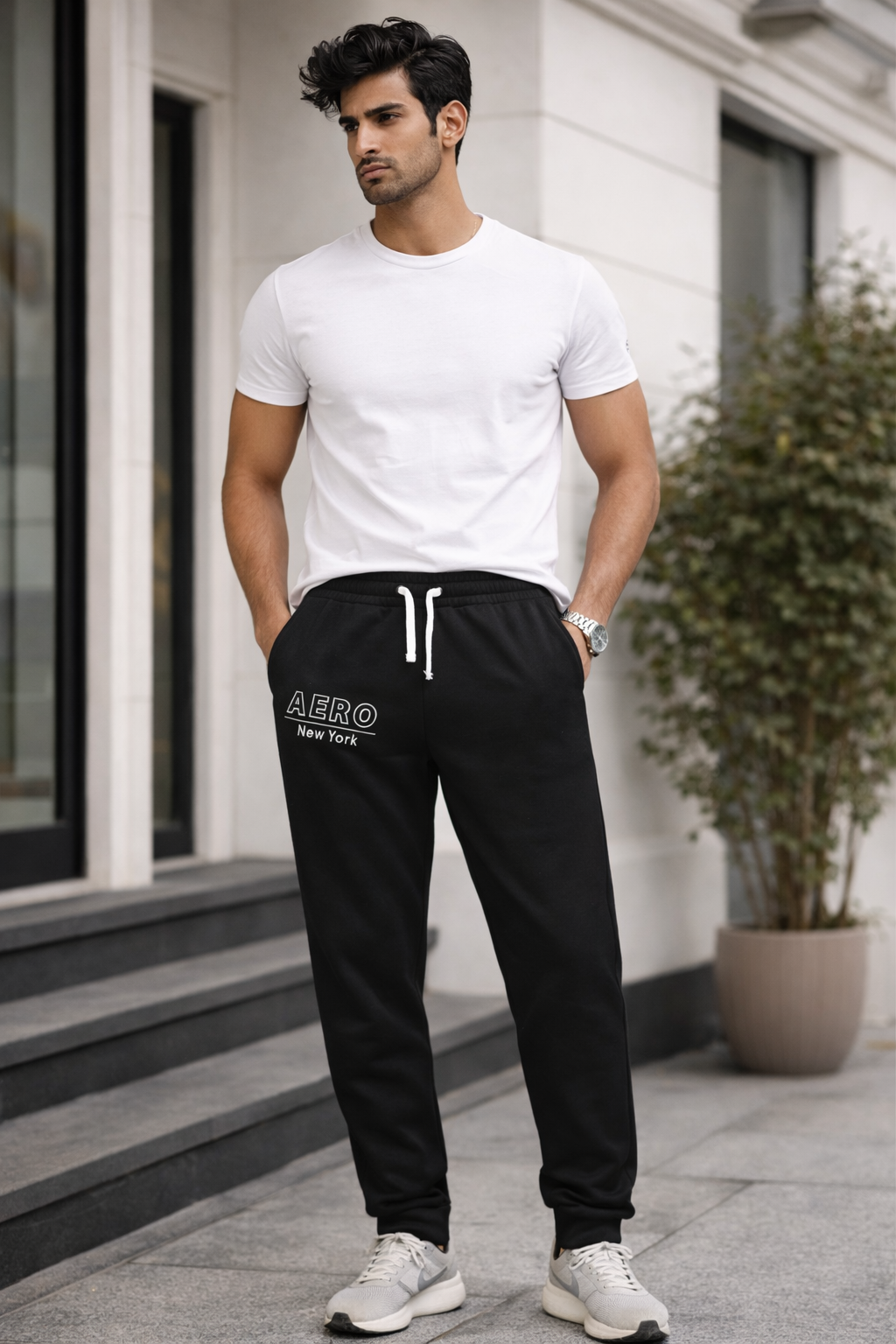 Aéropostale Men's "Aero New York" Graphic Joggers